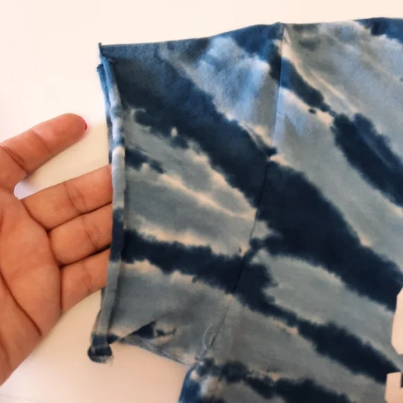 St. Mary's cropped t-shirt - Picture 9 of 9